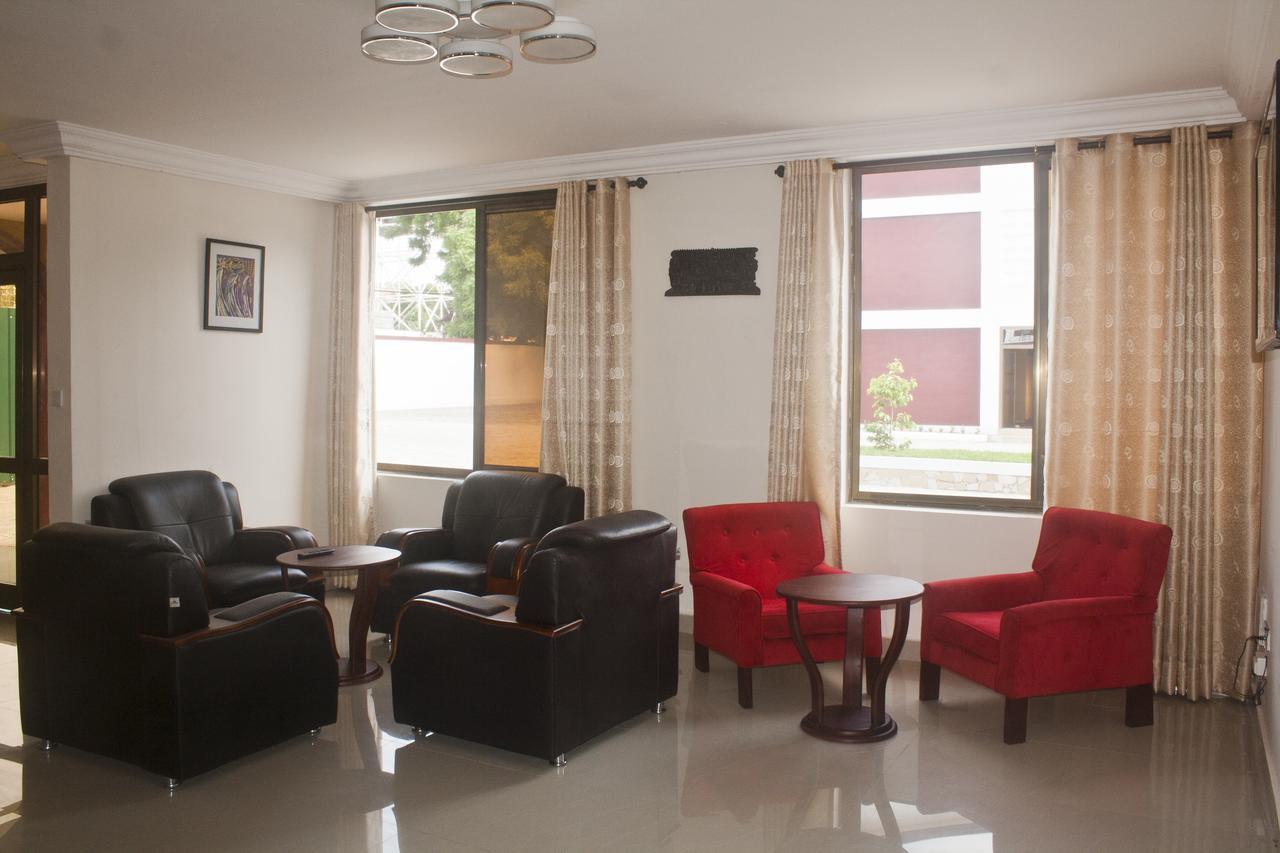 Consir Executive Lodge Accra Exteriör bild