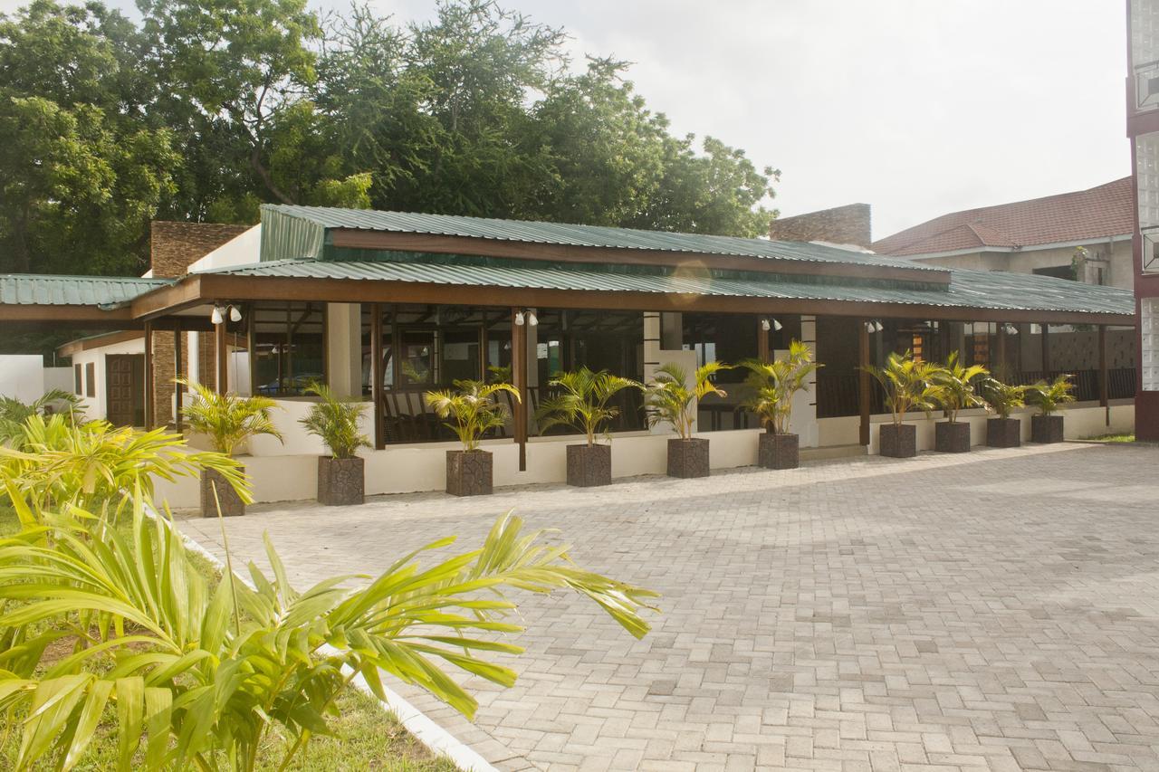 Consir Executive Lodge Accra Exteriör bild