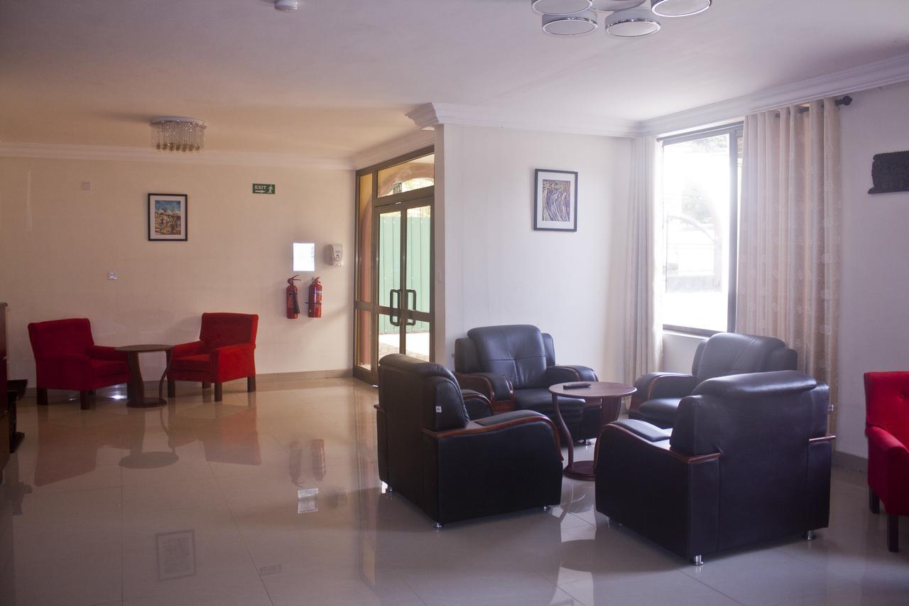 Consir Executive Lodge Accra Exteriör bild