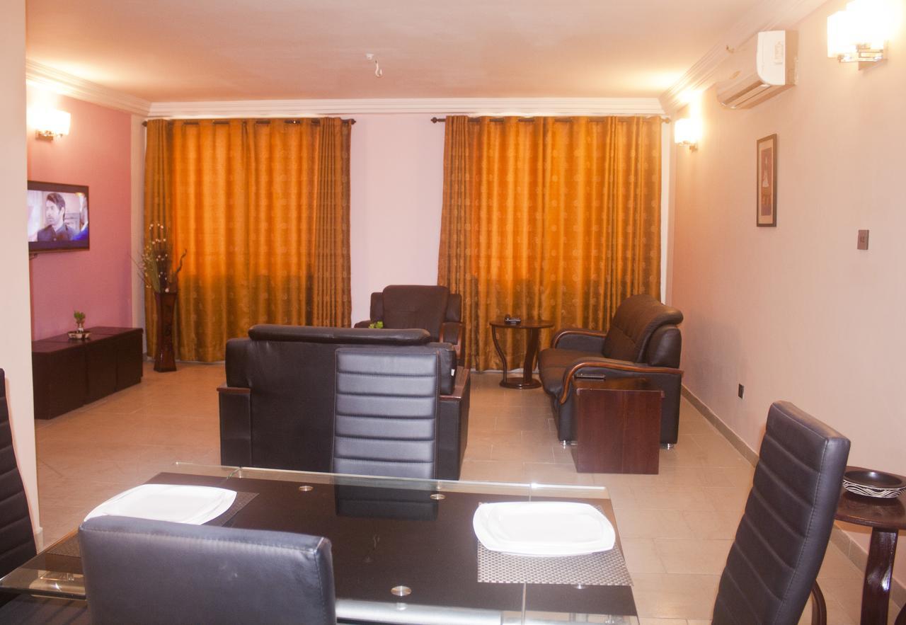 Consir Executive Lodge Accra Exteriör bild