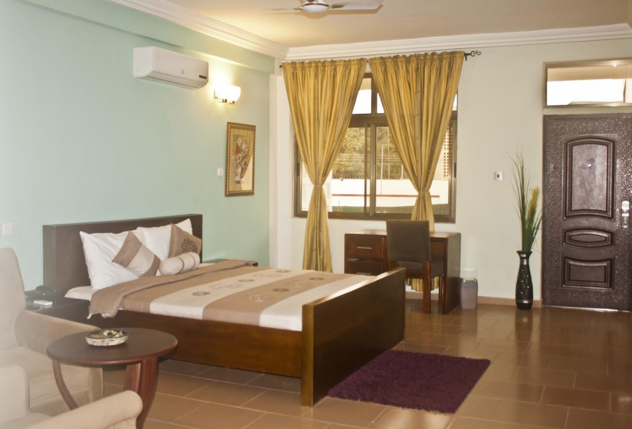 Consir Executive Lodge Accra Exteriör bild